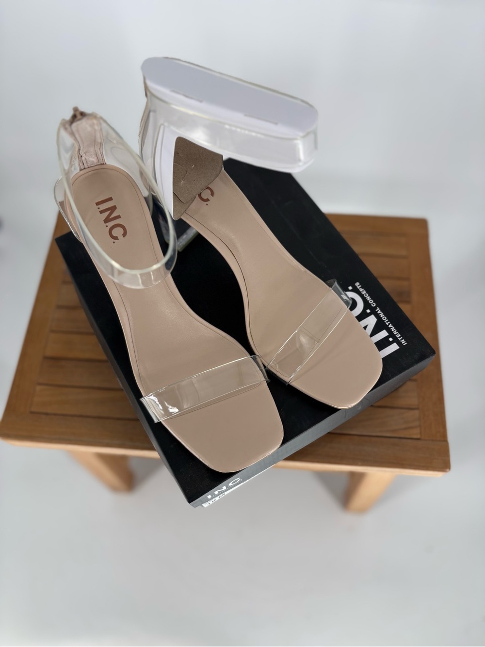 New Women’s INC International Concepts Nude  Strap Block Heel Sandals size 10 M